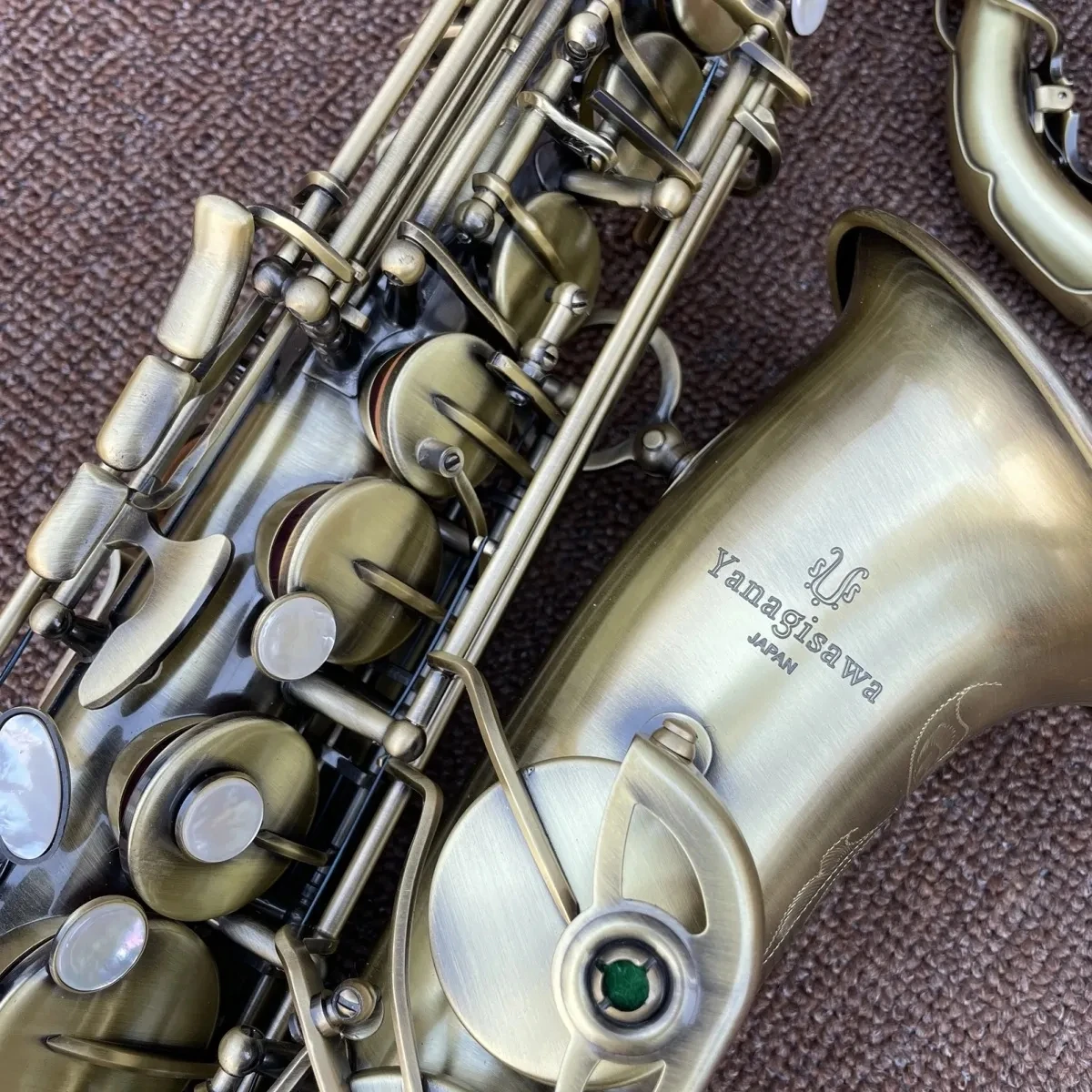 ساكسفون ألتو ياباني W01 بلون ن - مراجعة Musical Instrument Japan وسعره