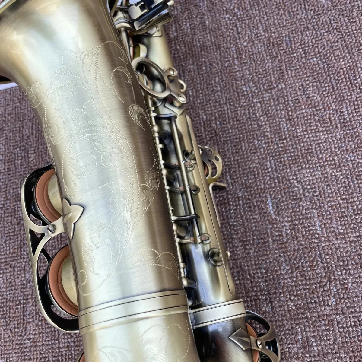 ساكسفون ألتو ياباني W01 بلون ن - مراجعة Musical Instrument Japan وسعره